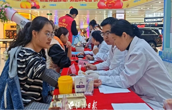 临汾市区万达广场这波儿活动，暖到心...